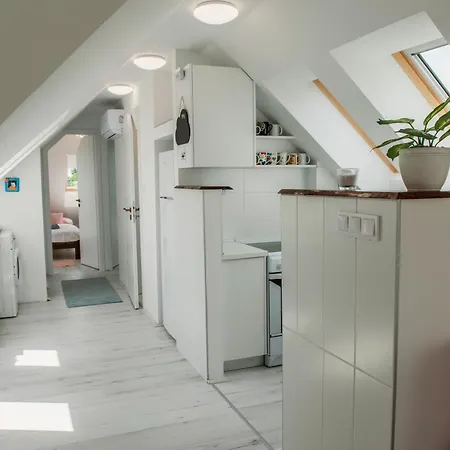 View- Free Parking * Pécs