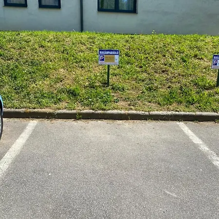 View- Free Parking