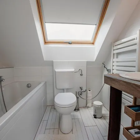 View- Free Parking *